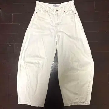 GAP 호스슈 데님 화이트 하이라이즈 25 / 0R