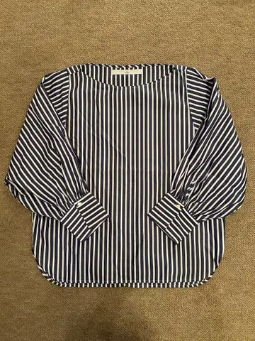 TIARA 스트라이프 오부 소매 상의