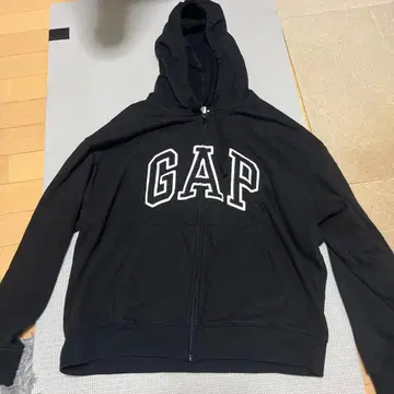 GAP 풀 지퍼 후드티 블랙