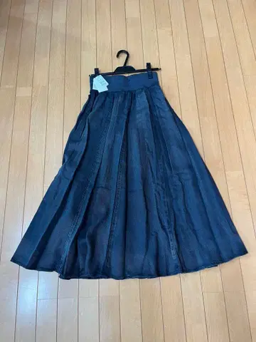 플리츠 롱 스커트 네이비