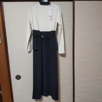 허리 벨트 포함 롱 원피스