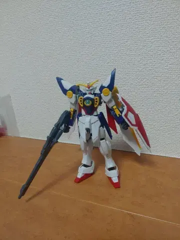 1/144 HG 건담 윙 완성품 상품 동시 300엔 할인