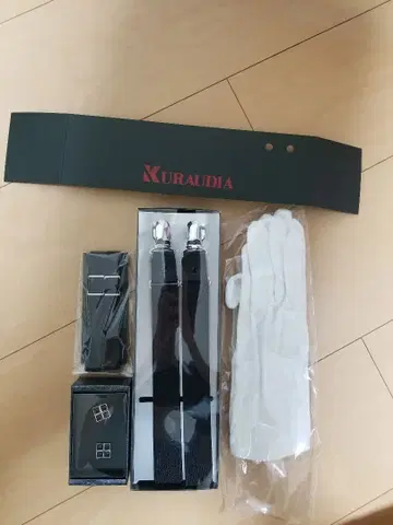 KURAUDIA 블랙 서스펜더 세트