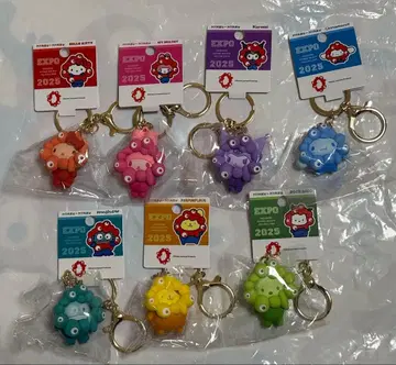 산리오 미야쿠미야쿠 변신 입체 마스코트 최애 컬러 키링 전 7종