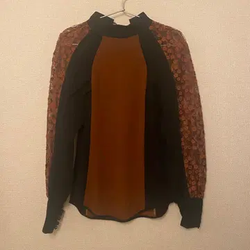 마메 쿠로고치 블라우스