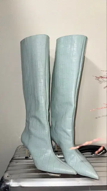 즉시 배송 ZARA 민트 그린 악어 무늬 롱 부츠 38 구제 의류