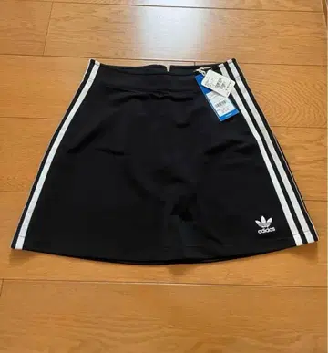 ADIDAS 미니 스커트 블랙 S