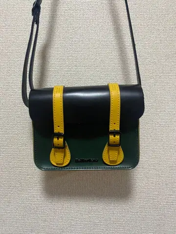 닥터 마틴 숄더백