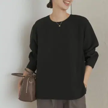 새상품 [ 정전기 방지 / 보풀 방지 ] 조젯 크루넥 블라우스