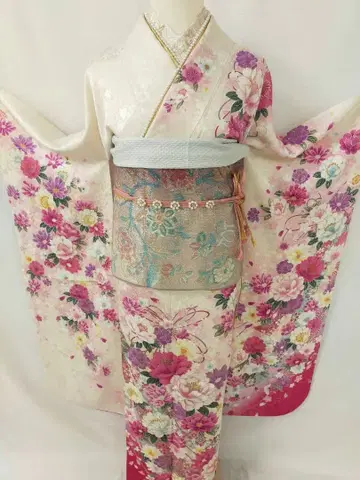 [아직 늦지 않았어] 순수 실크 프린세스 스타일 후리소데 7점 풀세트