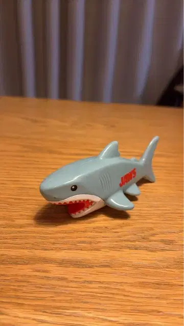 요네즈켄시의 상어