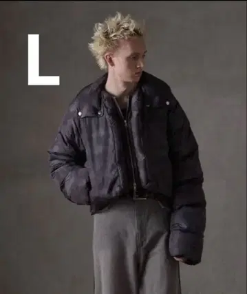 [GRANCY] 프린트 숏 리얼 다운 블랙 (L 사이즈)