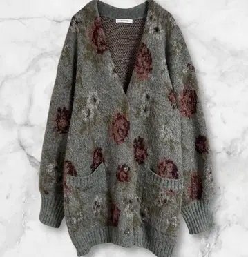 지나시스 라메 믹스 꽃무늬 그레이 니트 가디건