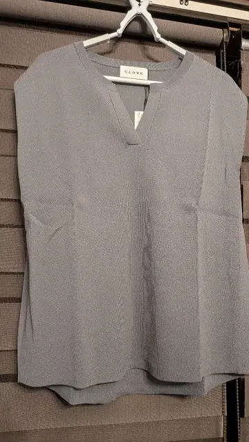 CLOVE 그레이 니트 베스트 사이즈 38