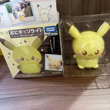 [내일 발송 무료배송] 포켓몬스터 피스 푸니큥 라이트 피카츄