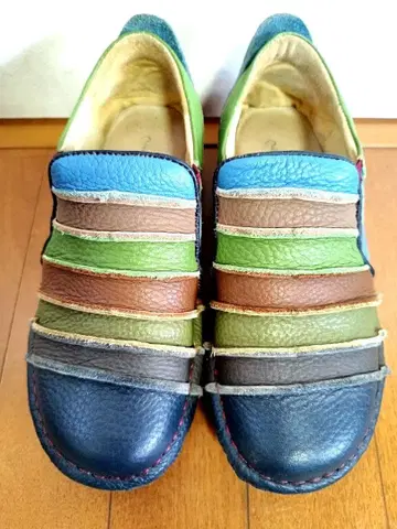 Estacion 멀티 컬러 가죽 슬립온