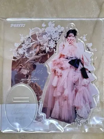 FRUITS ZIPPER 진세이 스즈카 생일 기념 아크릴 스탠드 2024