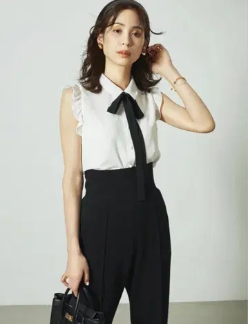 SNIDEL 보타이 프릴 블라우스