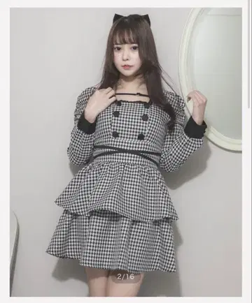 pium 크로스 벨트 티어드 원피스 화이트믹스