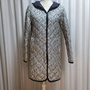 THE SMOCK SHOP 꽃무늬 퀼팅 자켓 후드 부착