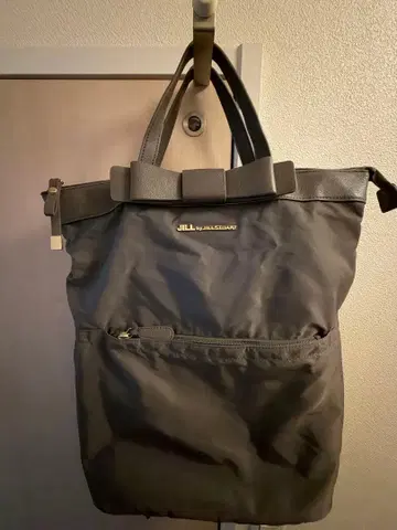 질 바이 질 스튜어트 백팩