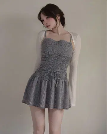 Betty shirring mini dress 블랙 andmary