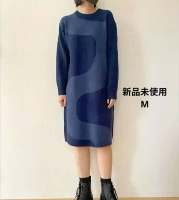 다크 블루 물결 무늬 긴팔 원피스