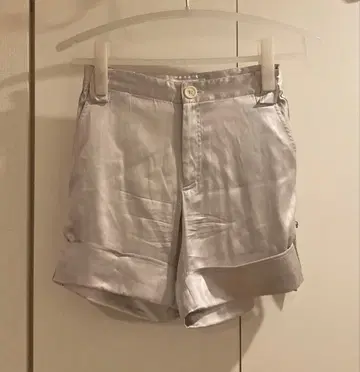 미키 MIALY 실버 숏팬츠