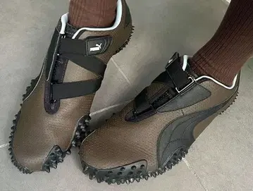 PUMA 브라운 스니커즈 택 포함