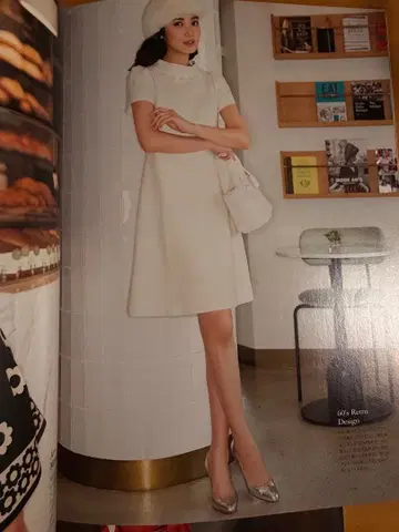 엠즈 그레이시 카탈로그 게재 택 포함 미사용 화이트 원피스