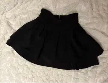 미셸 마카롱 슬림 레그 스커트 s 사이즈