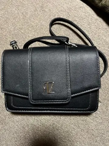 AZ 모티브 지갑 백