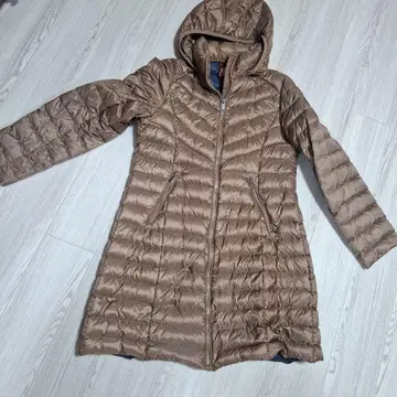 브라운 다운 자켓 M 후드 부착