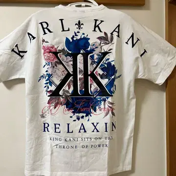 칼 카니 꽃무늬 릴랙스 핏 T셔츠