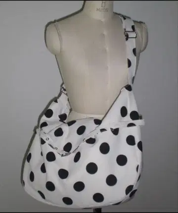 DTYYPE 도트 숄더백