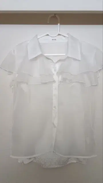 다리치 시어 슬리브리스 블라우스