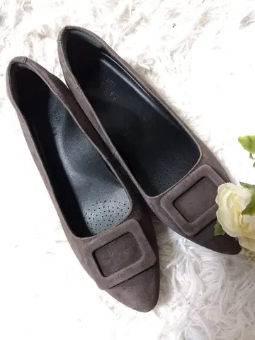 REFLECT 리플렉트 펌프스 24.5 EEE 스웨이드