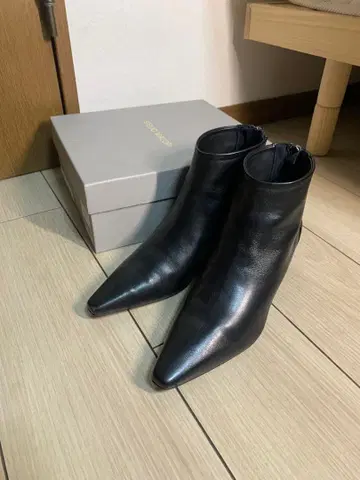 [ STELIO MALORI/스테리오 마로리 ] 포인티드 숏부츠