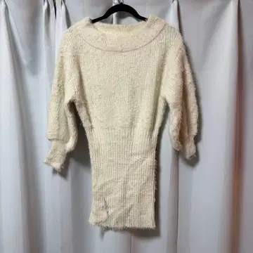 rienda 화이트 니트 스웨터 프리 사이즈