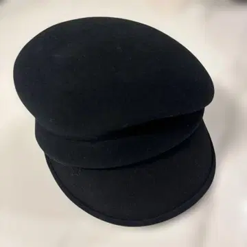 카시라 울 비대칭 헌팅 캡