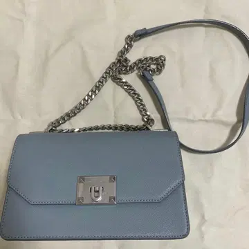 플랩 숄더백 라이트 블루