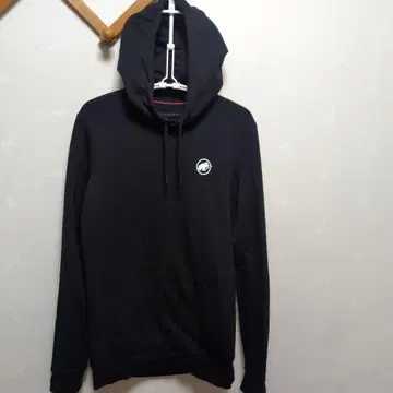 MAMMUT 블랙 후드 부착 후드티 S