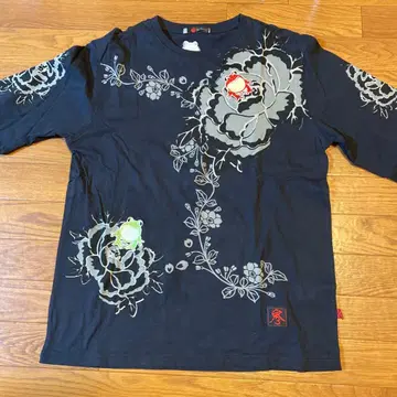 꽃무늬 개구리 자수 네이비 긴팔 셔츠