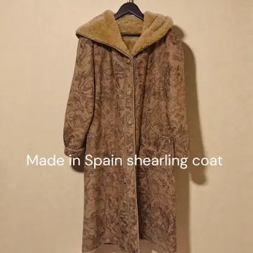 오버 사이즈 스페인산 무스탕 코트 후드 부착 꽃무늬 디자인 맥시 길이