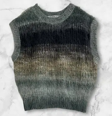 퍼버즈 그라데이션 울 니트 베스트