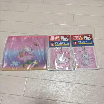 헬로키티 아크릴 참 2개 세트 파우치 포함