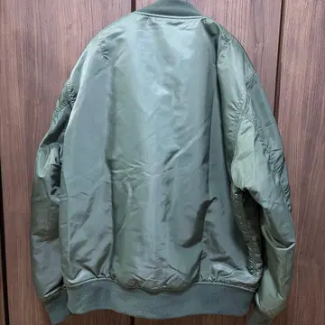 GU 히트 패디드 MA-1 블루종