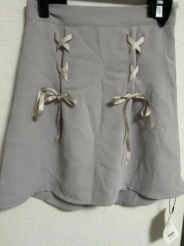 택 포함 새상품 에블린 레이스업 리본 사다리꼴 스커트