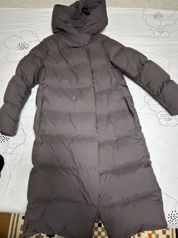 Aritzia BABATON DUVET PUFFER 다운 재킷