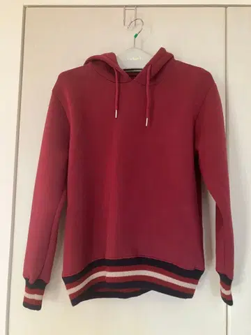 새상품급 후드 부착 후드티 보르도 스트라이프 밑단